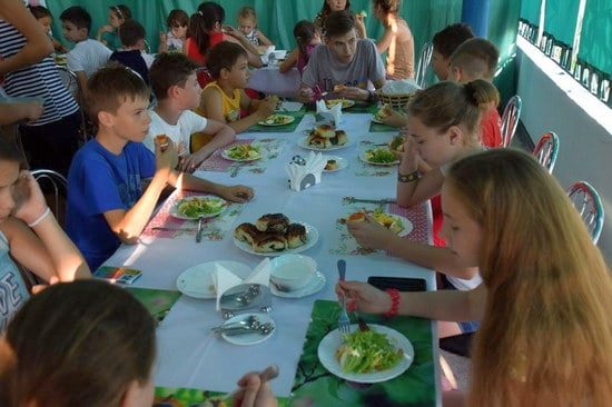 Meals at the children's camp in Koblevo